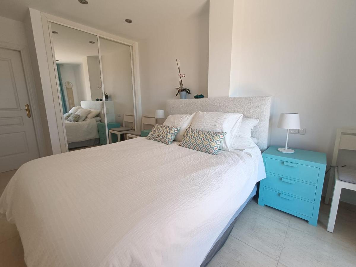 Carvajal Beach Seaview Apartment Benalmádena Buitenkant foto